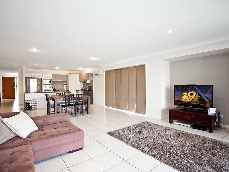 24 Ulysses Street, Kallangur QLD 4503