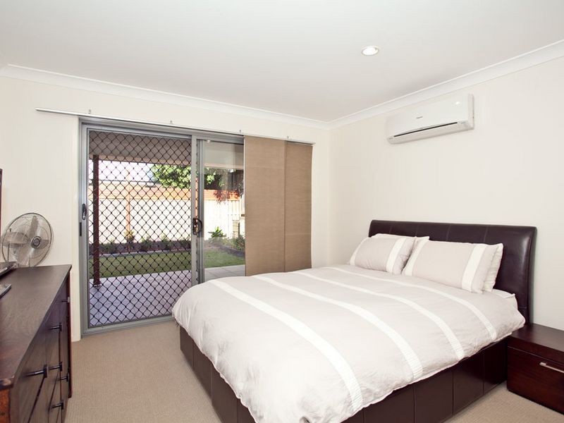 24 Ulysses Street, Kallangur QLD 4503