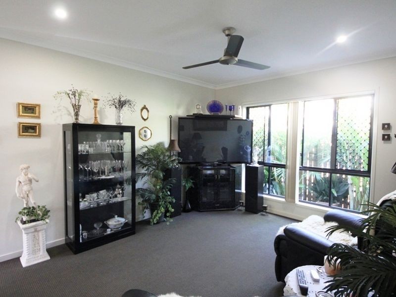 8 Illawarra Close, Griffin QLD 4503
