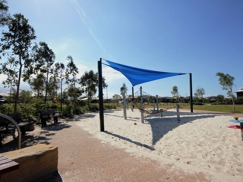 2 Severn Crescent, North Lakes QLD 4509