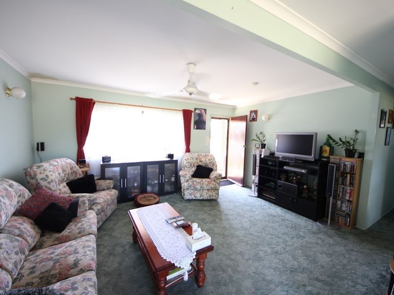 4 McBain Street, Kallangur QLD 4503