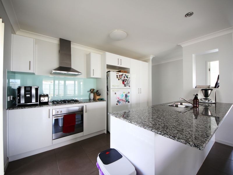 North Lakes QLD 4509