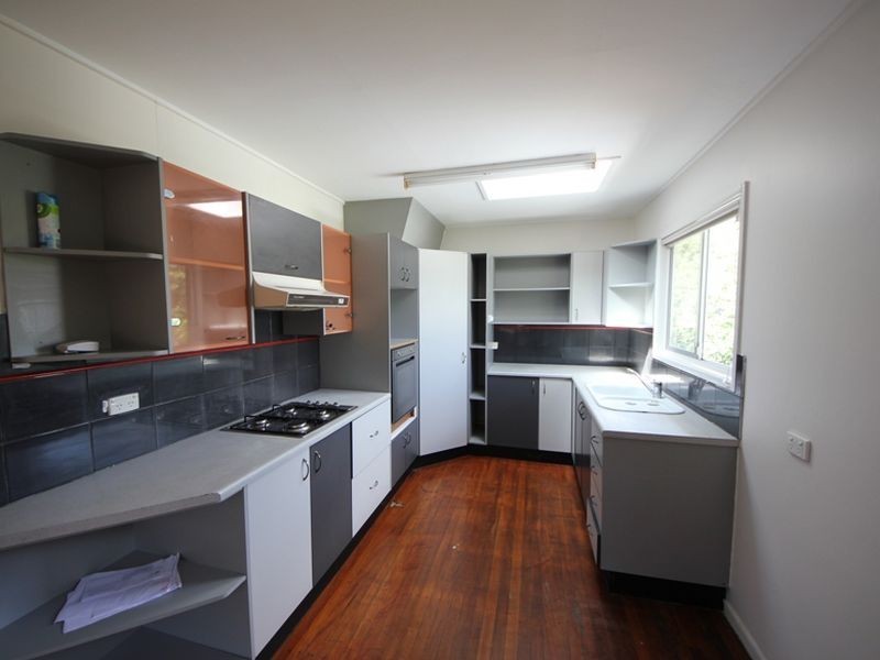 2 Tennyson Street, Strathpine QLD 4500