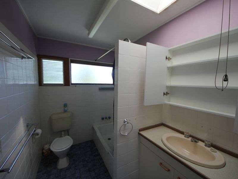 2 Tennyson Street, Strathpine QLD 4500