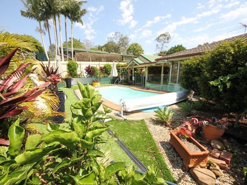 17 Donnelly Drive, Kallangur QLD 4503