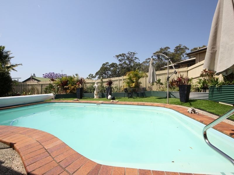 17 Donnelly Drive, Kallangur QLD 4503