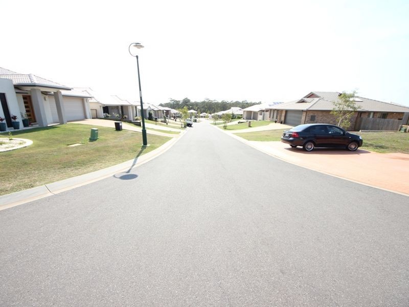52 Duporth Crescent, Dakabin QLD 4503