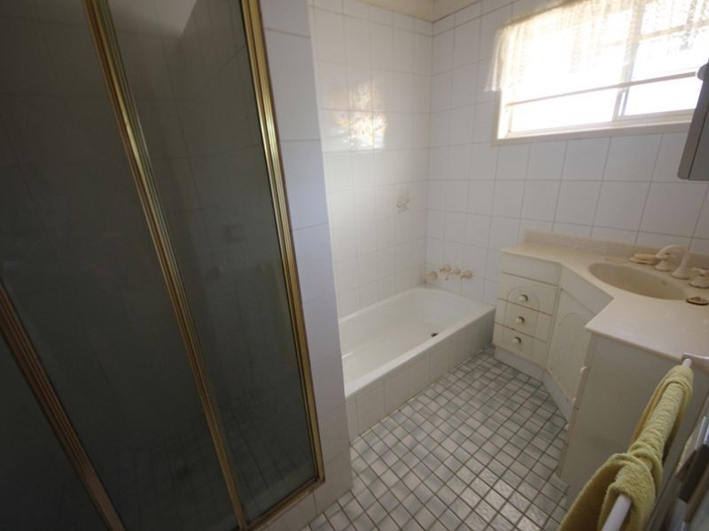 6 Sylvan Court, Kallangur QLD 4503