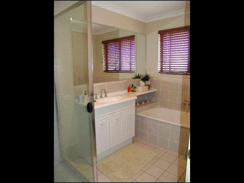 10 Butterfly Drive, Kallangur QLD 4503