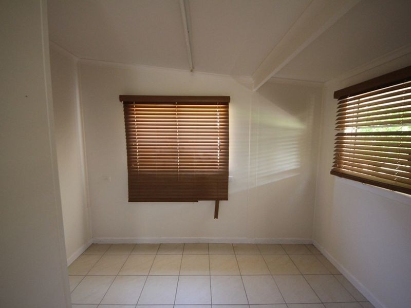 73 King Street, Woody Point QLD 4019