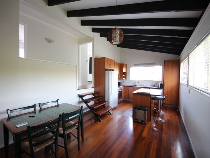 4 Loowa Street, Kallangur QLD 4503