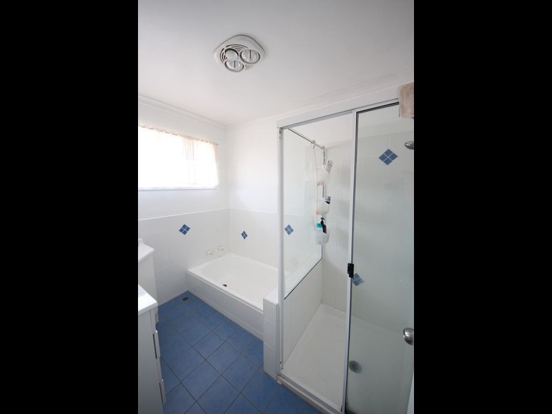 4 Loowa Street, Kallangur QLD 4503