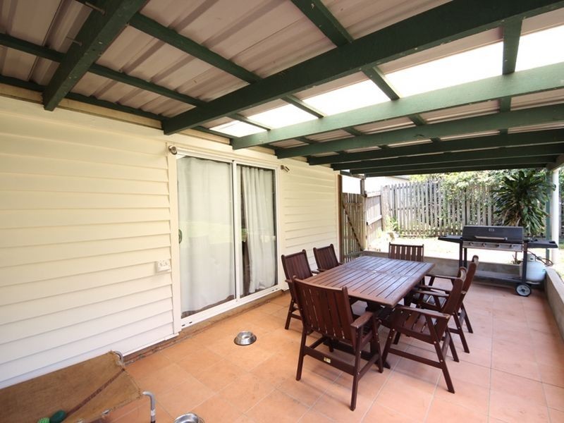 4 Loowa Street, Kallangur QLD 4503