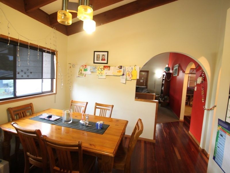 6 Minstrel Street, Kallangur QLD 4503