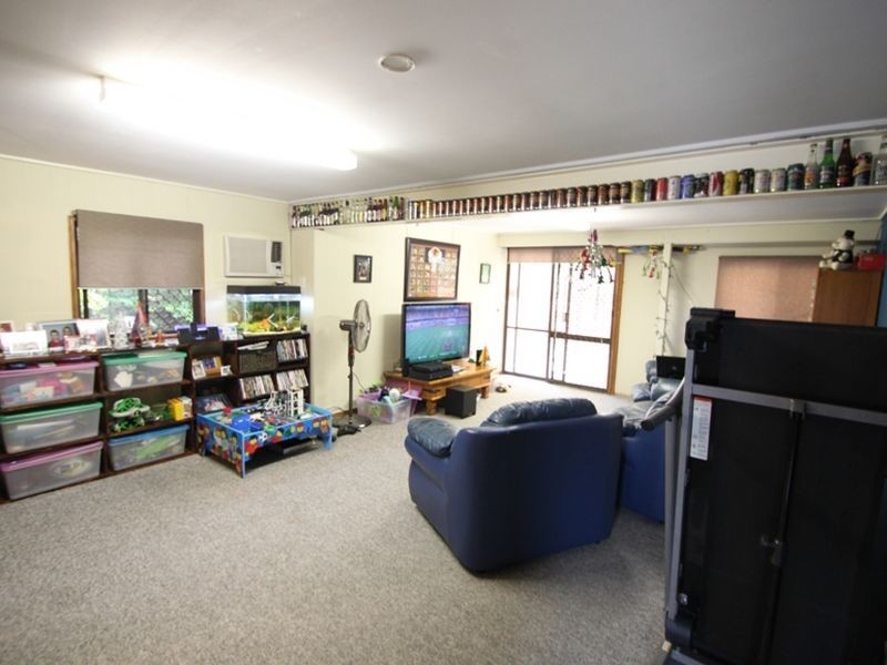 6 Minstrel Street, Kallangur QLD 4503