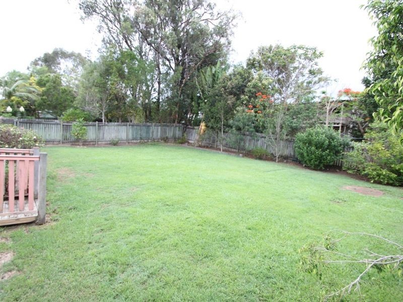 6 Minstrel Street, Kallangur QLD 4503
