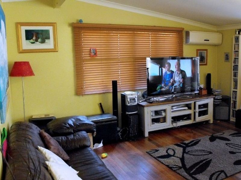 156 School Road, Kallangur QLD 4503