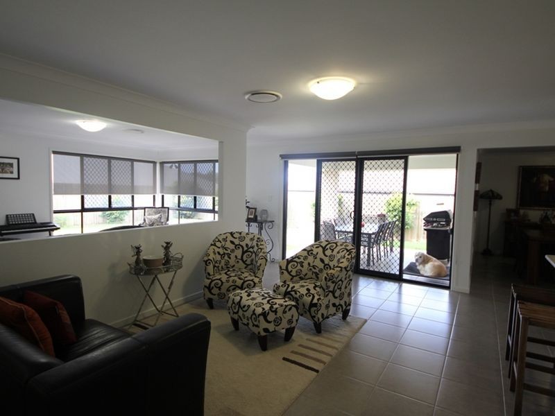 12 Sunstone Circuit, Mango Hill QLD 4509