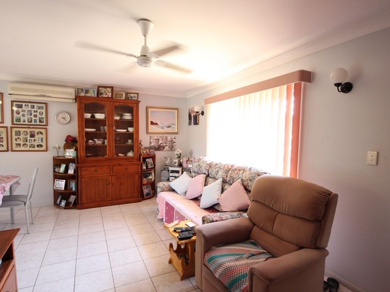 8 Frangipani Court, Kallangur QLD 4503