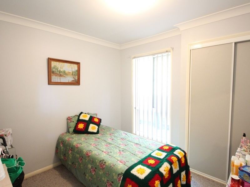 8 Frangipani Court, Kallangur QLD 4503