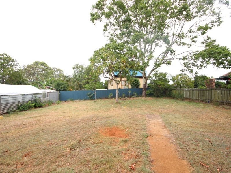 17 Loowa Street, Kallangur QLD 4503