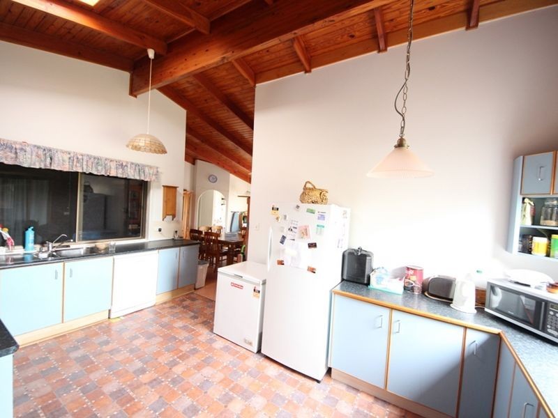 84 Learmonth Street, Strathpine QLD 4500