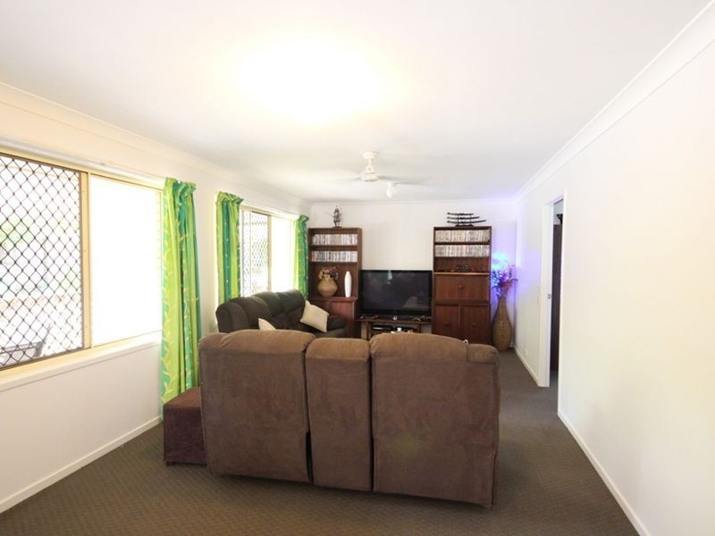 4 Burnett Drive, Murrumba Downs QLD 4503