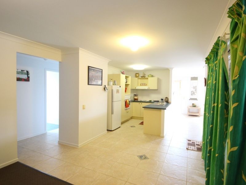 4 Burnett Drive, Murrumba Downs QLD 4503