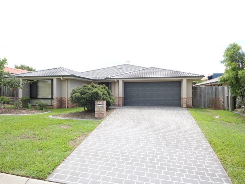 37 Allison Drive, Kallangur QLD 4503