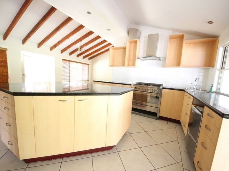 128 Lipscombe Road, Deception Bay QLD 4508