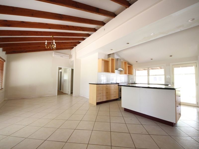 128 Lipscombe Road, Deception Bay QLD 4508