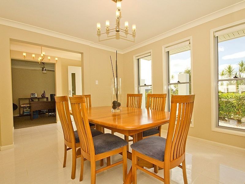 6 Wellington Road, Murrumba Downs QLD 4503