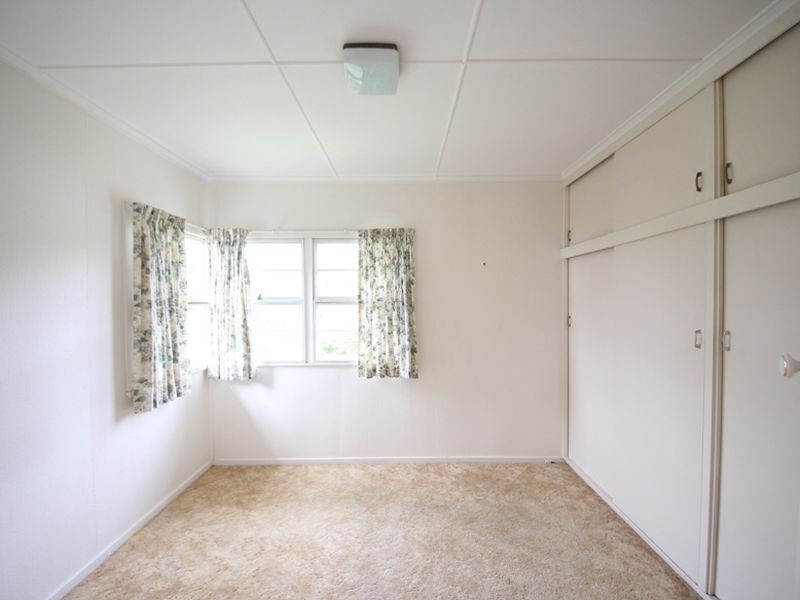 5 Tandoor Drive, Petrie QLD 4502