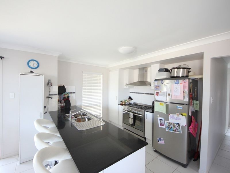 8 Marasco Crescent, Dakabin QLD 4503