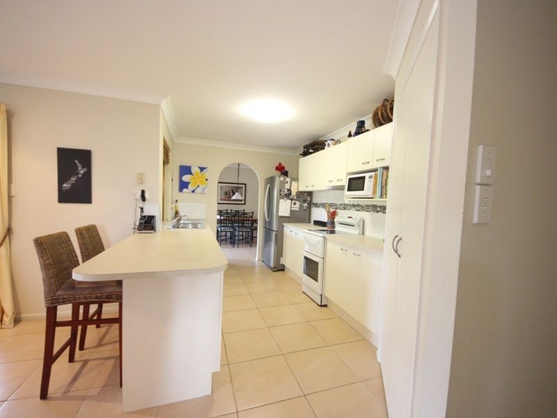 12 Pandanus Court, Kallangur QLD 4503
