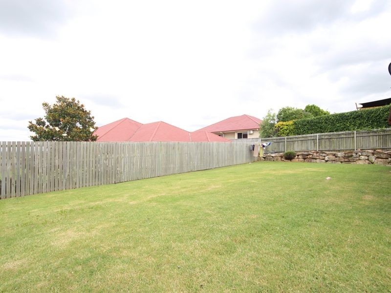 76 Castle Hill Drive, Murrumba Downs QLD 4503
