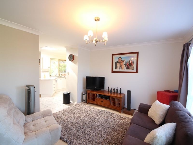 23 Frangipani Court, Kallangur QLD 4503