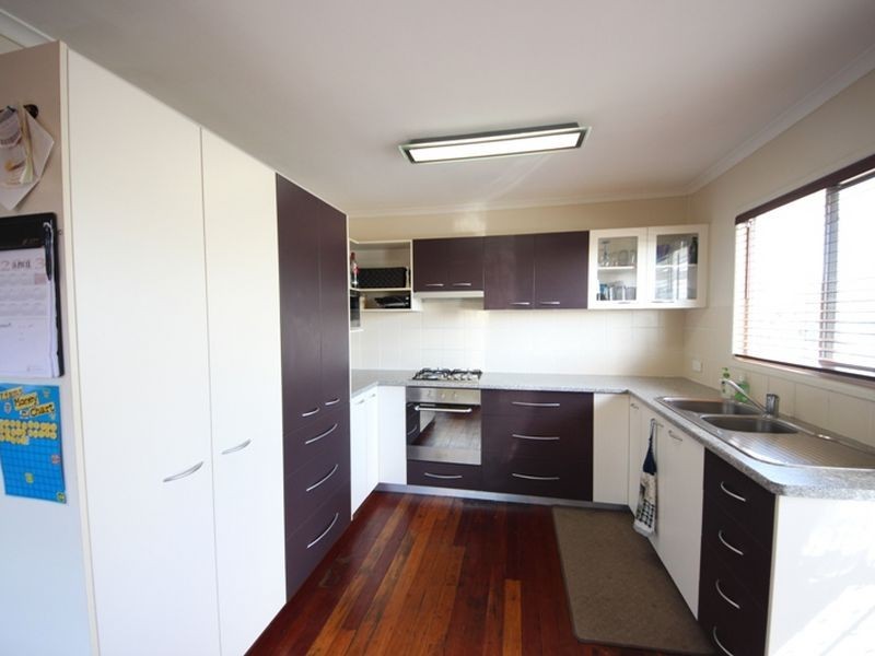 15 Johnson Street, Kallangur QLD 4503