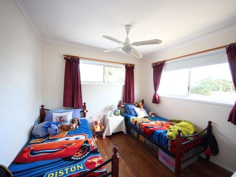 15 Johnson Street, Kallangur QLD 4503