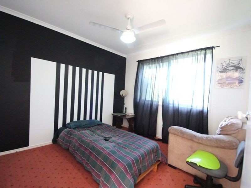 5 Sundoes Court, Kallangur QLD 4503