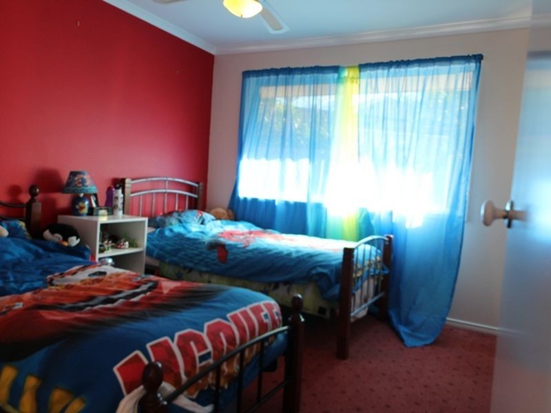 5 Sundoes Court, Kallangur QLD 4503