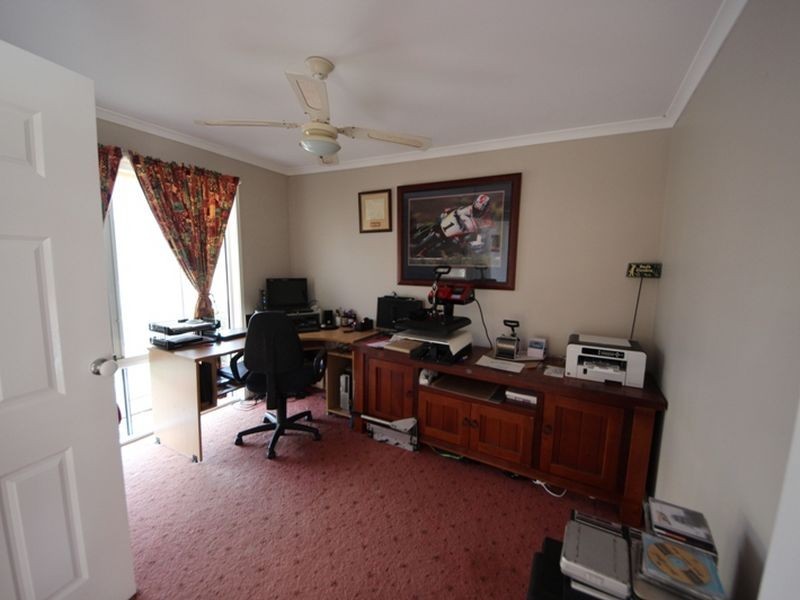 5 Sundoes Court, Kallangur QLD 4503