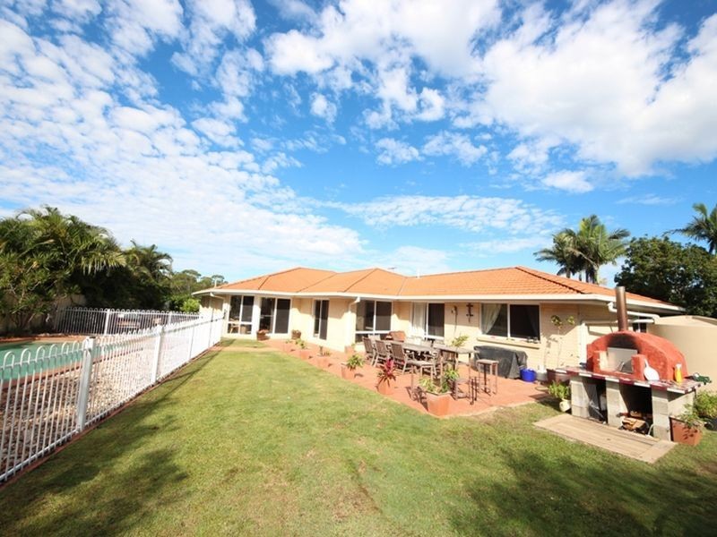 5 Sundoes Court, Kallangur QLD 4503