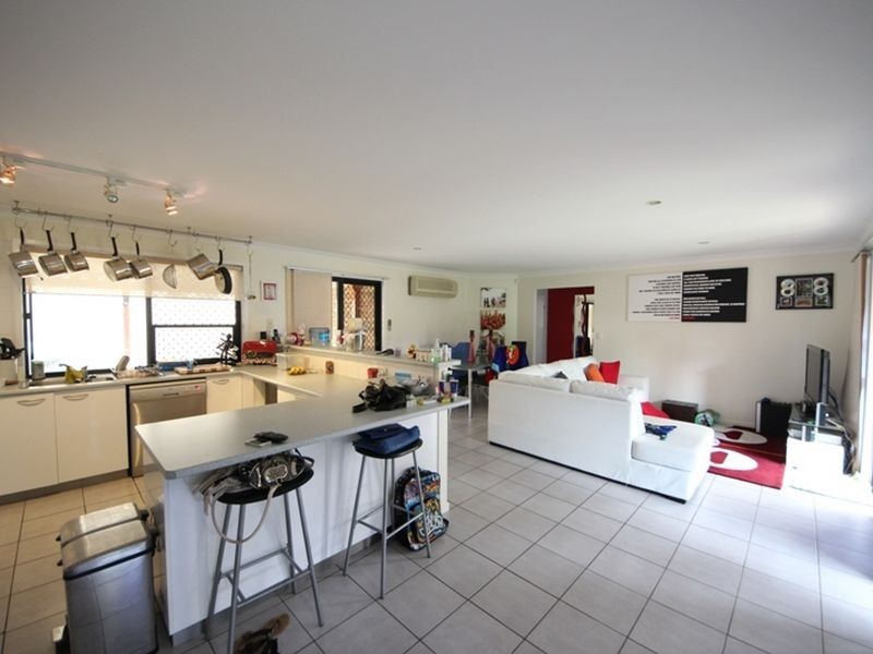 4 Mossman Court, Murrumba Downs QLD 4503