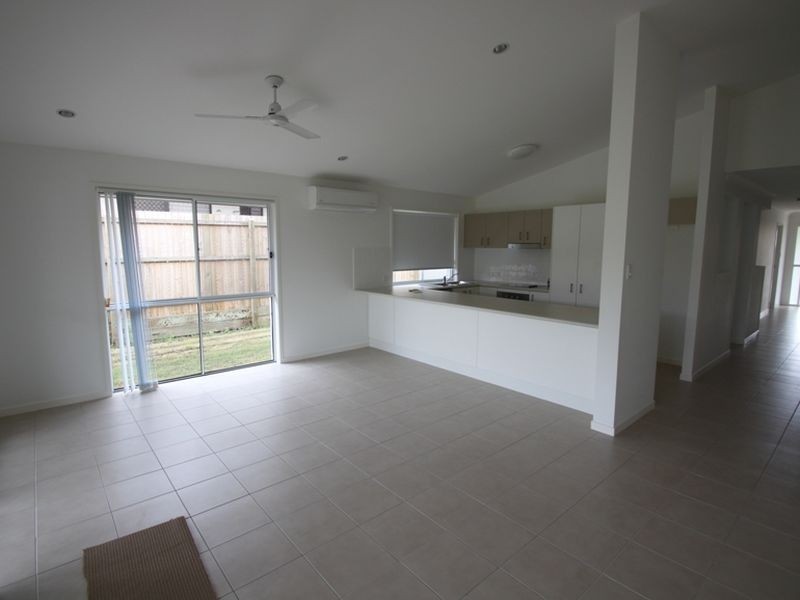 North Lakes QLD 4509