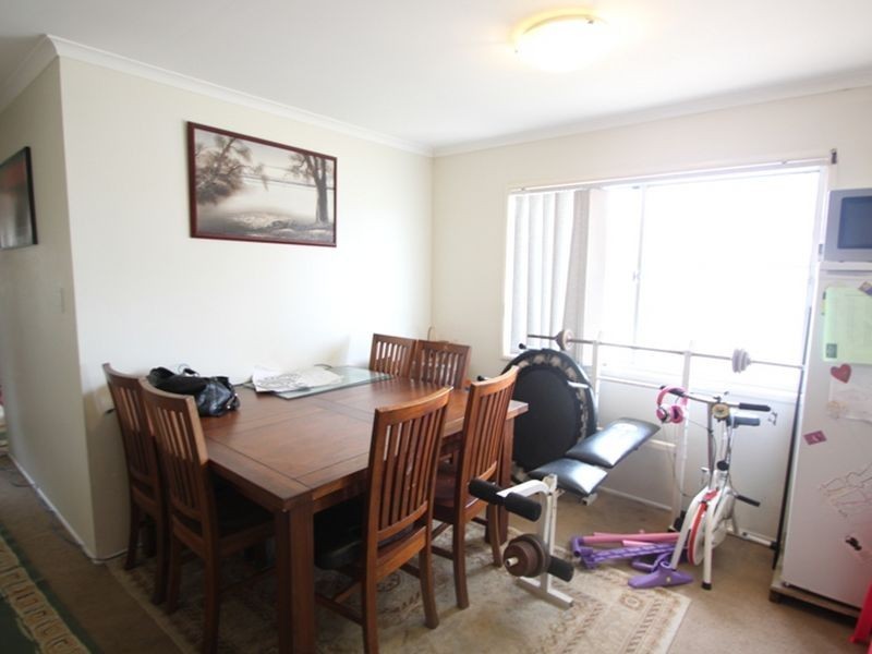 8 Sheehan Street, Kallangur QLD 4503