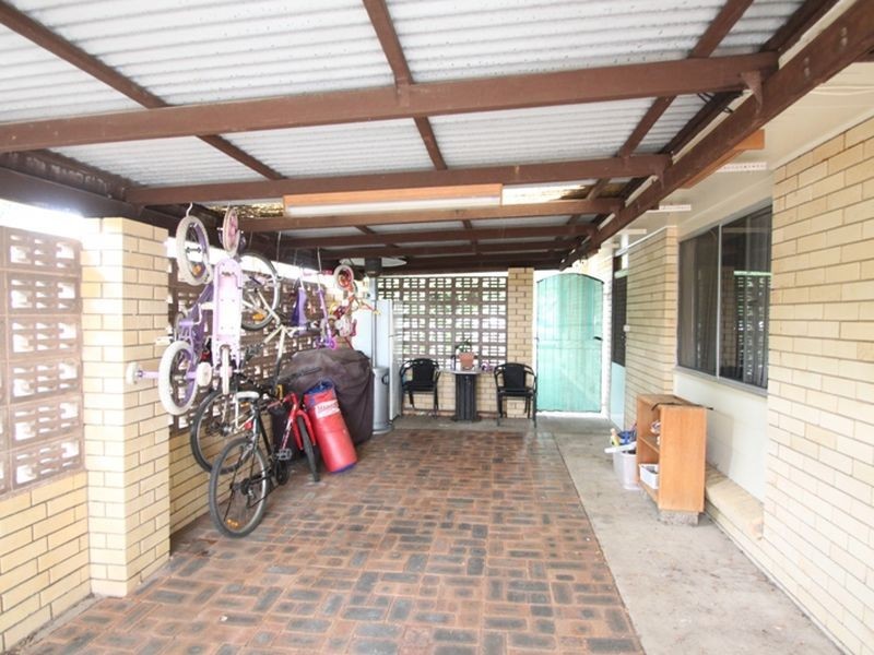 8 Sheehan Street, Kallangur QLD 4503