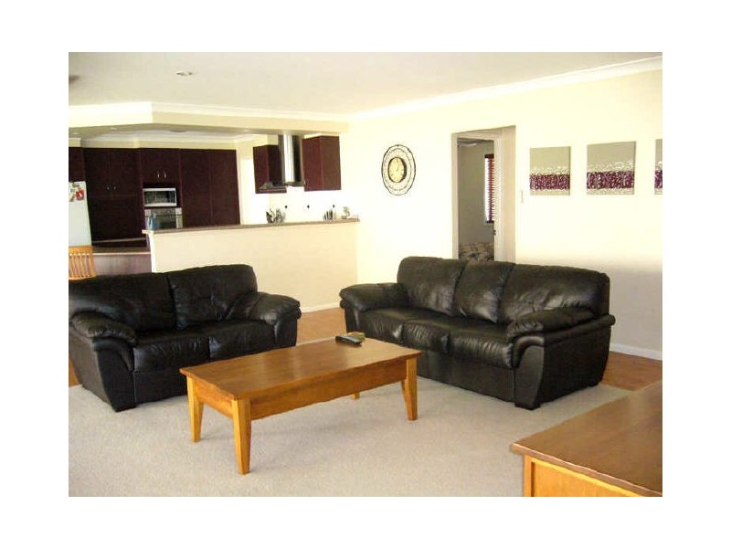 North Lakes QLD 4509