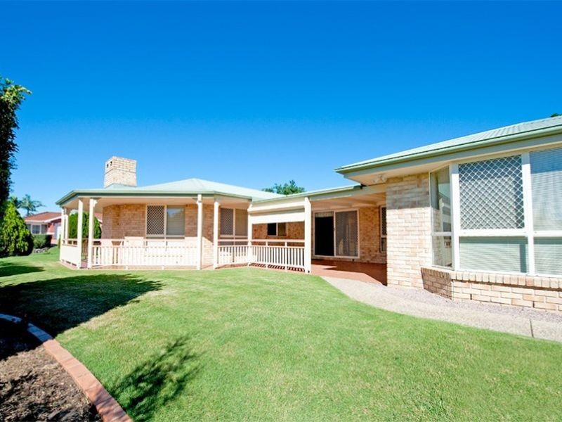 8 Mohr Court, Petrie QLD 4502