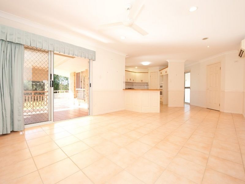 8 Mohr Court, Petrie QLD 4502